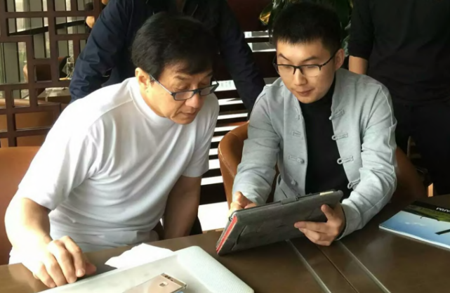 Yang Yi's (background information on Yang Yi's father)